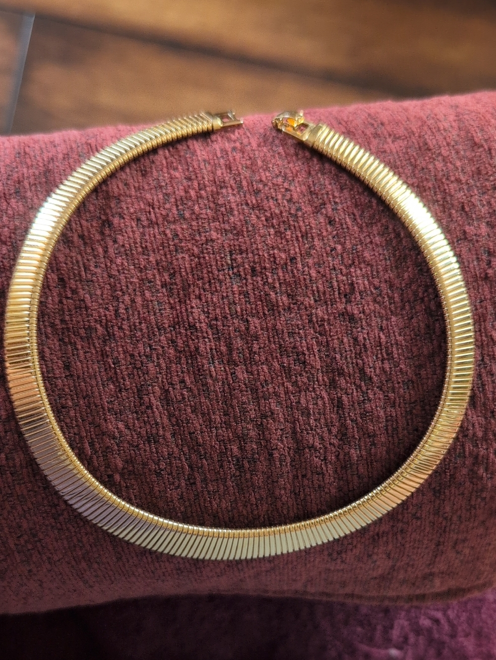 MONET Gold-Tone SERPENTINE OMEGA Collar Choker Necklace